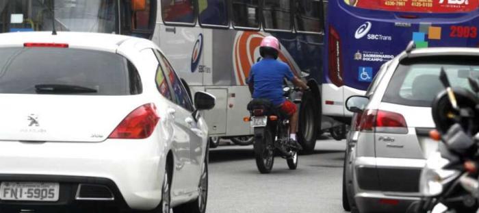 Pedestres e motociclistas são 75% das vítimas fatais em acidentes de trânsito no ABC em janeiro