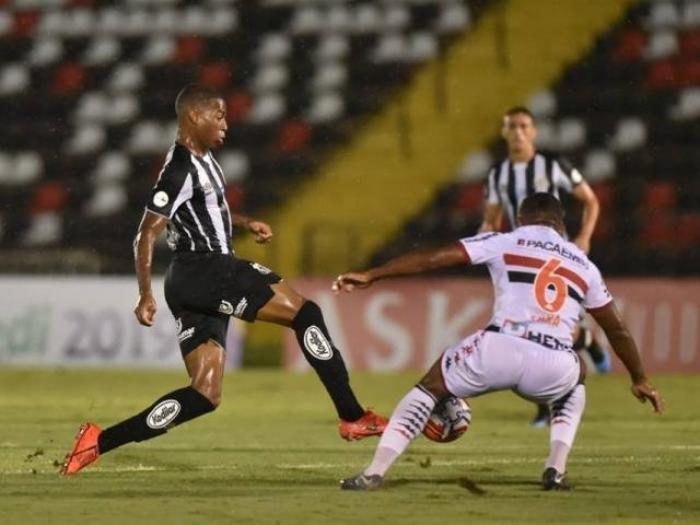Santos é goleado pelo Botafogo-SP na última rodada da primeira fase
