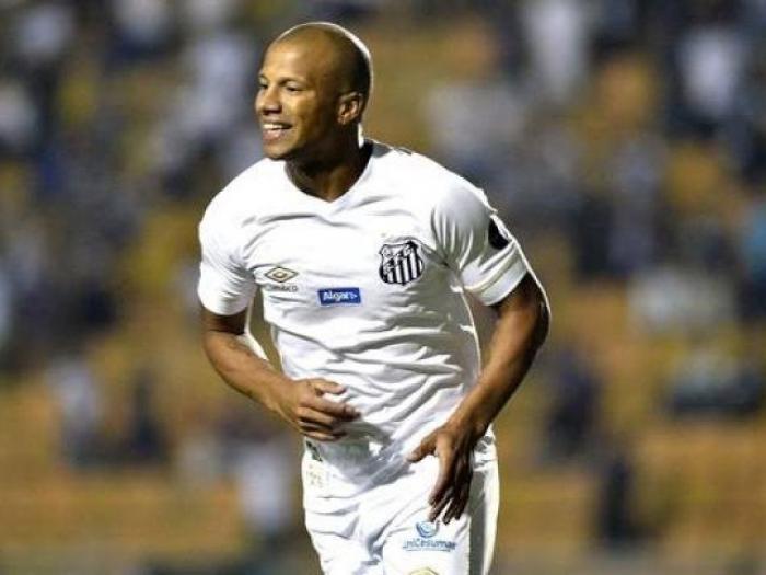 Santos vence RB Brasil por 2 a 0 e fica perto de vaga nas semifinais do Paulistão