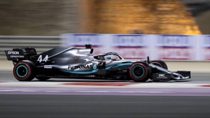 Hamilton ganha GP do Bahrein após problema em carro de Leclerc