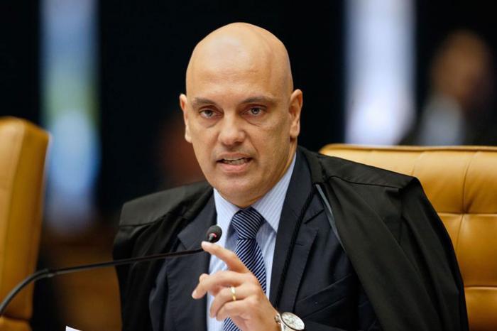 Ministro do STF, Alexandre de Moraes suspende lei que proibia fogos de artifício barulhentos na cidade de São Paulo