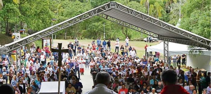 Parque da Gruta recebe imagem de Santa Luzia