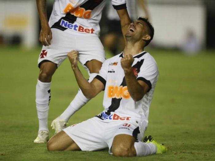 Santos perde para Vasco mas garante classificação às oitavas da Copa do Brasil