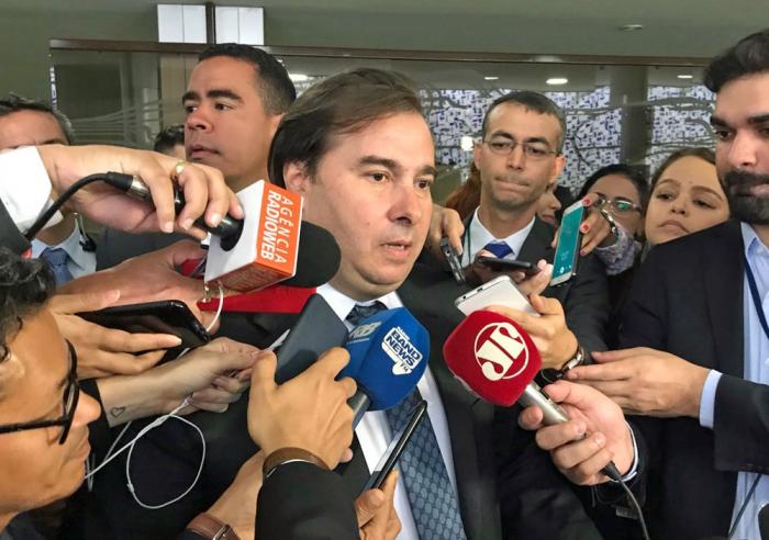 Discussão e votação da Reforma da Previdência fica para fevereiro, afirma Rodrigo Maia