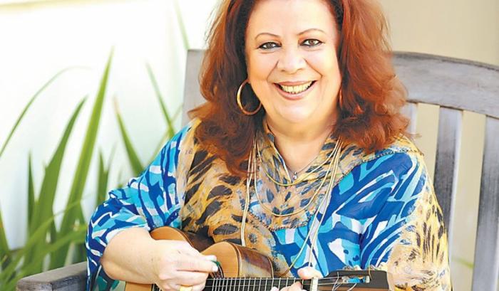 Morre aos 72 anos a sambista Beth Carvalho