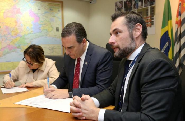 Mauá assina convênio com programa “Cidade Legal” para regularização de 150 moradias