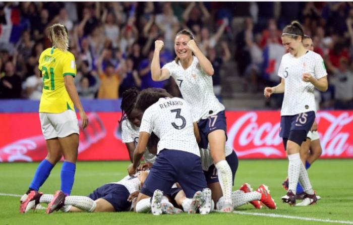 Brasil perde para França na prorrogação e é eliminado da Copa do Mundo Feminina de futebol