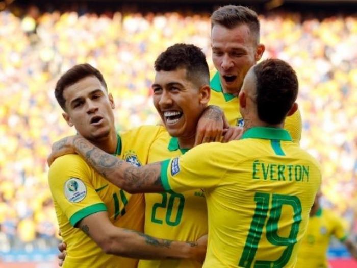 Brasil goleia Peru e aguarda adversário para quartas de final da Copa da América