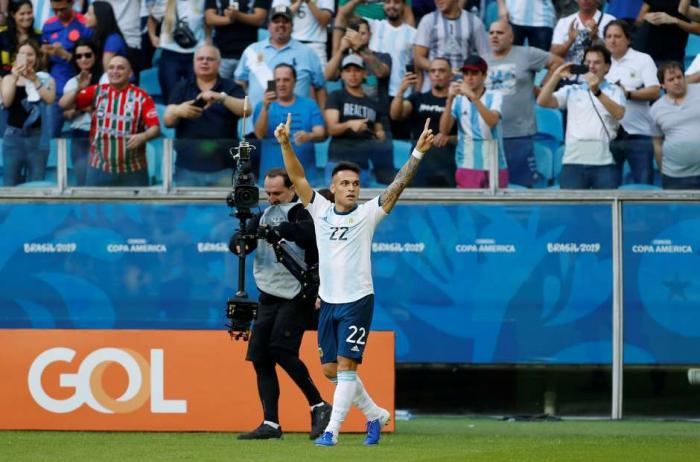 Argentina vence Catar e se classifica para quartas de final da Copa América