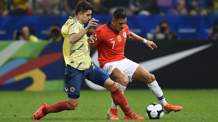 Chile vence Colômbia nos pênaltis e garante classificação para as semifinais