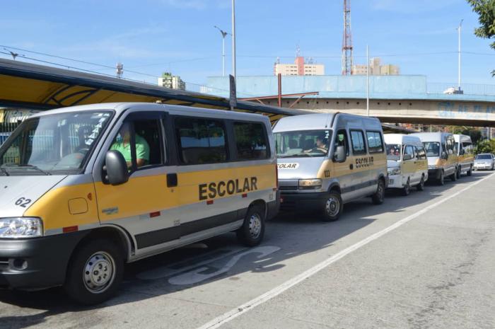 Mauá fiscaliza vans escolares da cidade