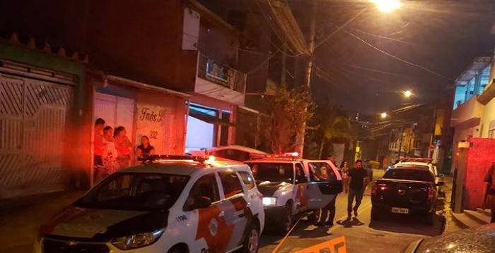 Homem atira em ex-companheira, na filha e depois comete suicídio em Mauá