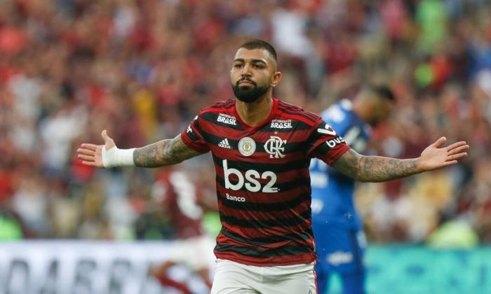 Flamengo vence Palmeiras por 3 a 0 no Maracanã