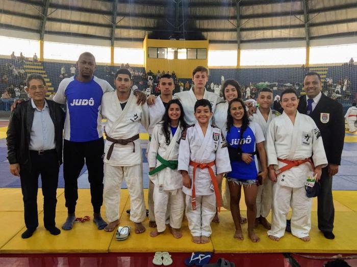 Atletas da Associação de Judô Mauá conquistam medalhas em torneios em São Bernardo e Registro