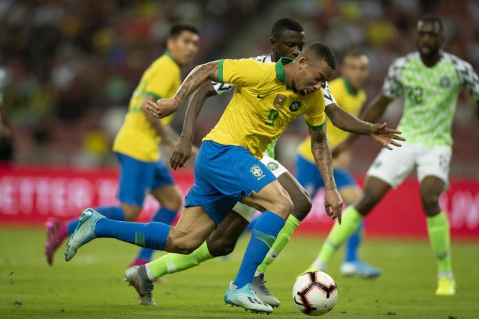 Brasil empata com Nigéria e está há quatro partidas sem vencer