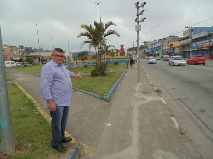 Articulação de Ronaldo Pedrosa garante emenda para construção de bolsão de estacionamento no Jardim Maringá