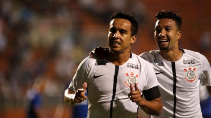 Corinthians goleia São Caetano com boa atuação de Jadson