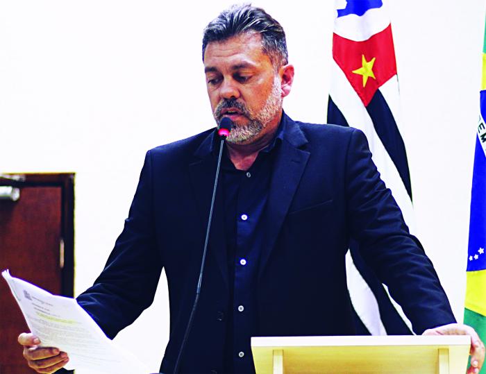 Prefeito retira da lei garantias de investimentos da Sabesp e Mauá continua sem água 