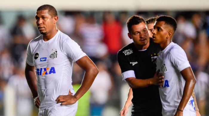 Com gol mal anulado e pênalti perdido no último minuto, Santos é derrotado pelo Bragantino