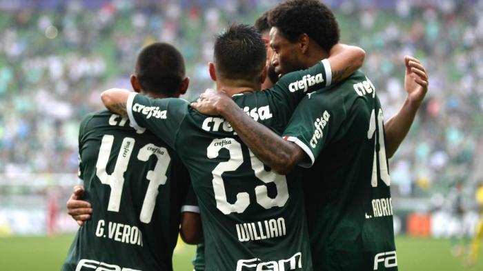 Palmeiras vence Mirassol de virada no Allianz Parque na estreia do gramado sintético