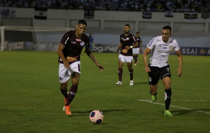 Ferroviária e Santos empatam por 0 a 0 em Araraquara
