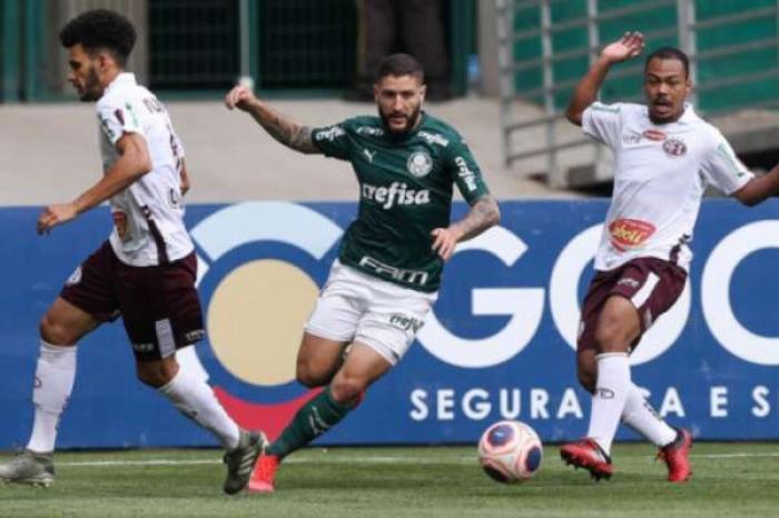 Palmeiras empata com Ferroviária em casa