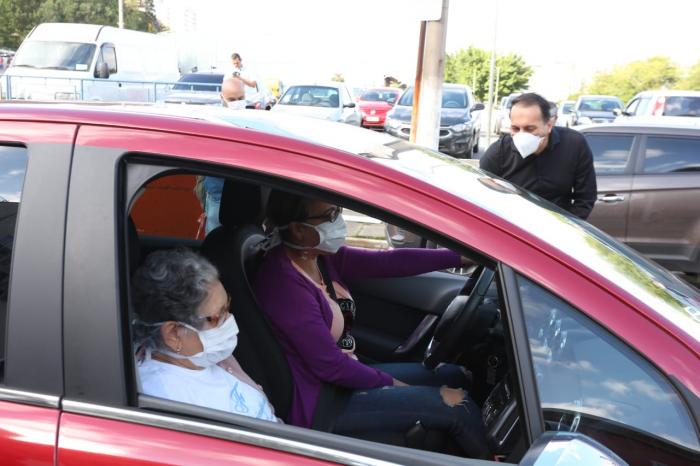 Em Pauta - Mauá retoma a vacinação da gripe no esquema 'drive-thru' no Paço