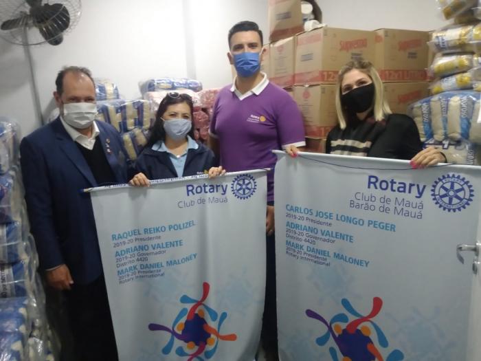 Rotary Clubs de Mauá doam quatro toneladas em produtos para Secretaria de Promoção Social
