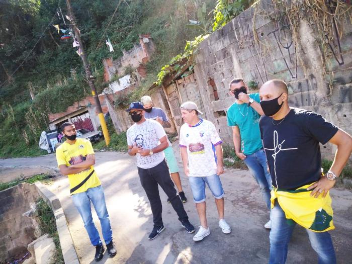 Douglas da D&F Car e colaboradores realizam trabalho social na Chácara Maria Francisca e Jardim Macuco