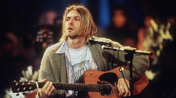 Variedades - Violão utilizado por Kurt Cobain é leiloado por US$ 6 milhões