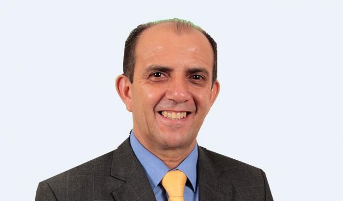 Vereador Irmão Ozelito apresenta projeto pedindo que estabelecimentos que comercializam refeições para consumo no local disponibilizem água a clientes