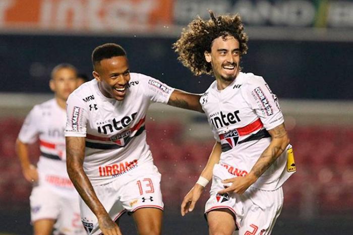 São Paulo vence CRB e encaminha classificação na Copa do Brasil