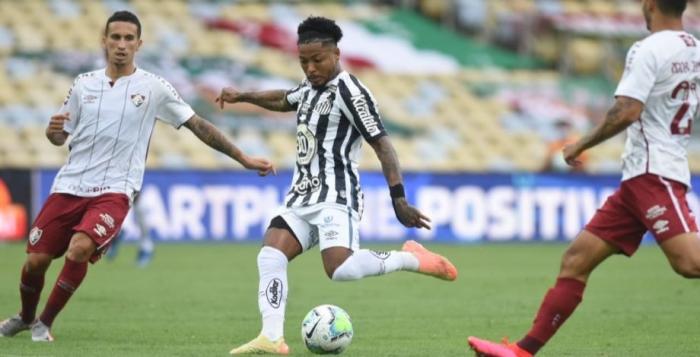 Fluminense vence Santos no Maracanã por 3 a 1