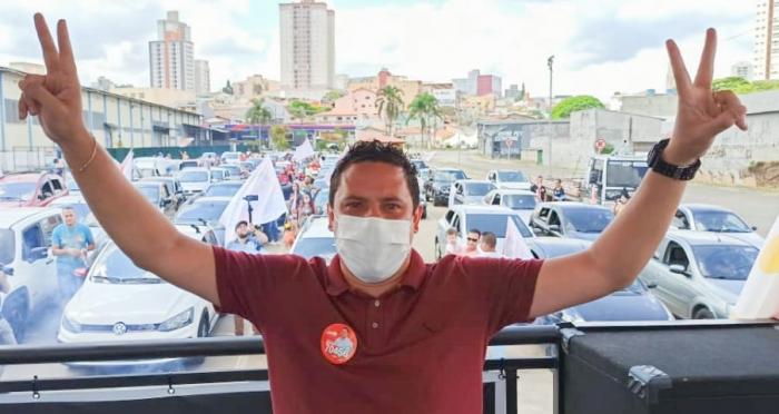 Renan Pessoa organiza carreata com mais de 150 carros em Mauá