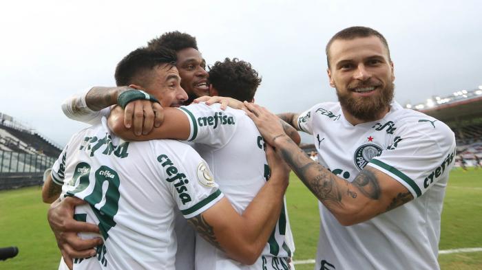 Palmeiras vence Vasco por 1 a 0 em São Januário