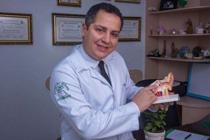 Casos de otite aumentam no verão