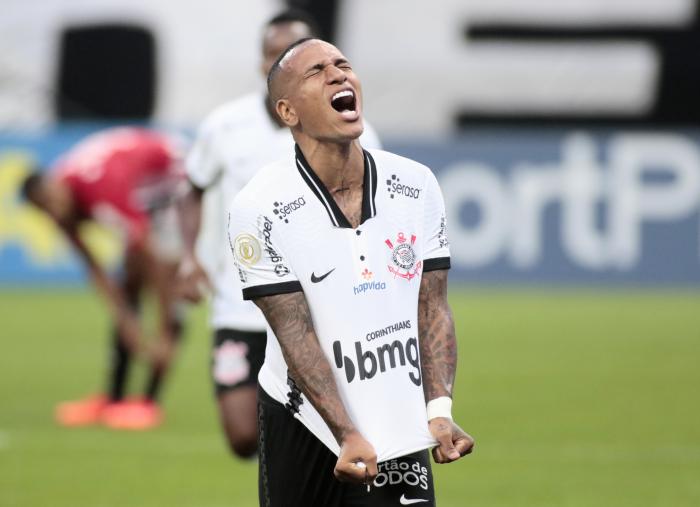 Corinthians vence clássico contra o São Paulo com gol de Otero