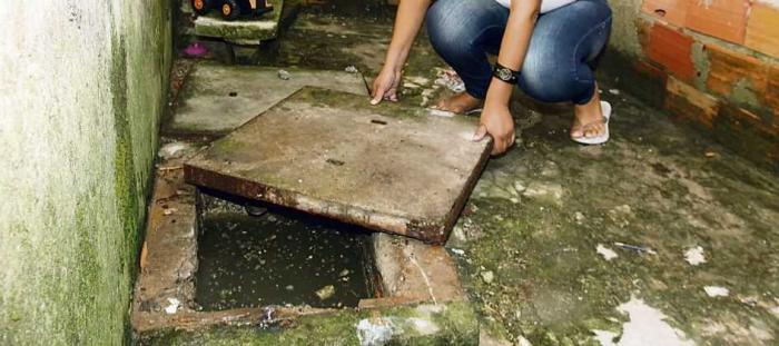 Moradores pedem rede de esgoto em rua do Parque das Américas