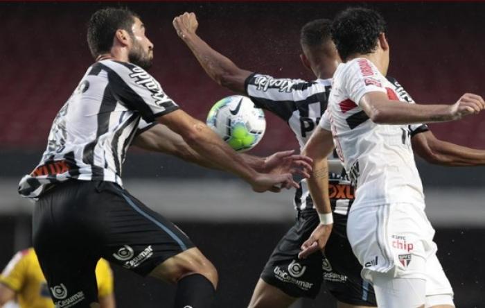 São Paulo é derrotado por time reserva do Santos no Brasileirão