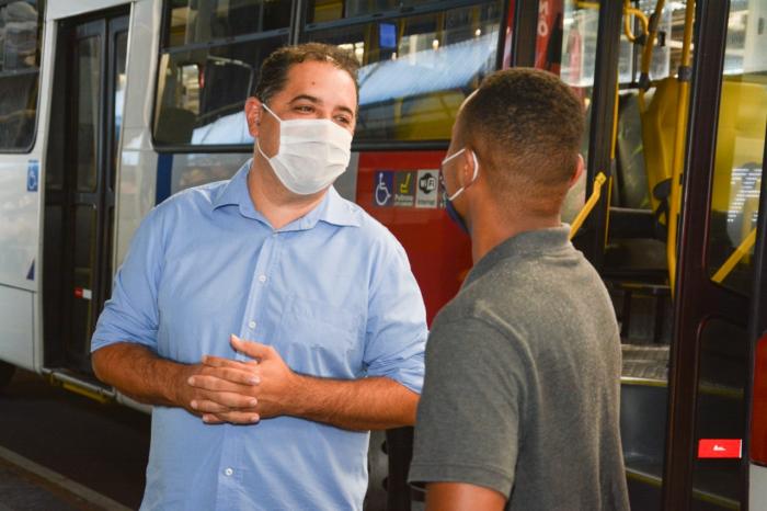 Prefeito visita o Terminal Rodoviário central de Mauá e discute melhorias para o local