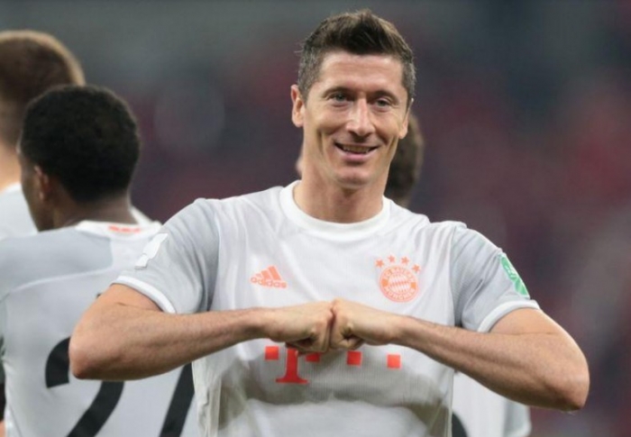 Com dois gols de Lewandowski, Bayern de Munique vence Al Ahly e se classifica para final do Mundial de Clubes