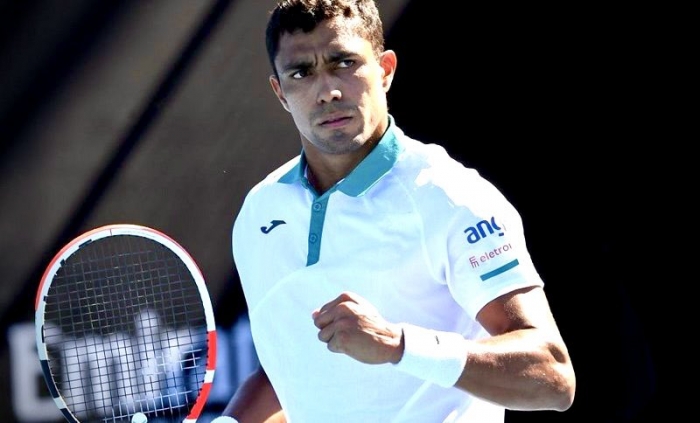 Tenista Thiago Monteiro estreia com vitória no Aberto da Austrália