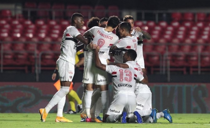 São Paulo derrota Flamengo no Morumbi, mas Rubro-Negro é campeão brasileiro