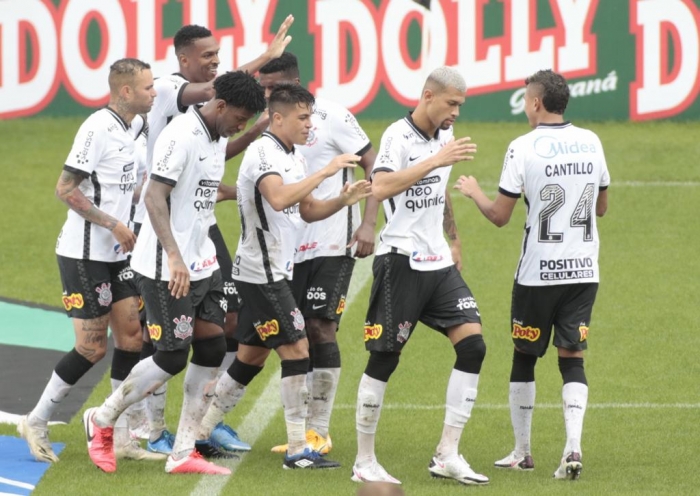 Corinthians vence Ponte Preta de virada na Neo Química Arena