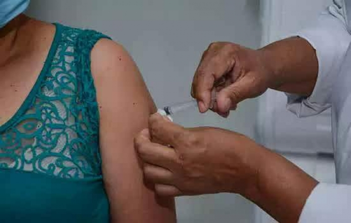 Governo de São Paulo antecipa vacinação de idosos entre 69 e 71 anos para dia 27 de março