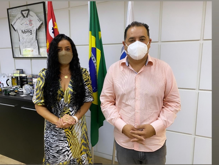Wanessa Bomfim apresenta demandas do movimento “Não É Favor, É Direito” ao prefeito de Mauá