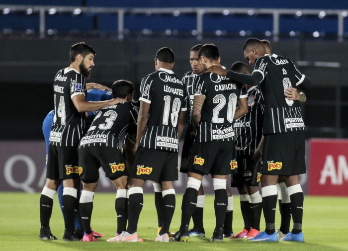 Corinthians estreia com empate contra River Plate-PAR pela Copa Sul-Americana