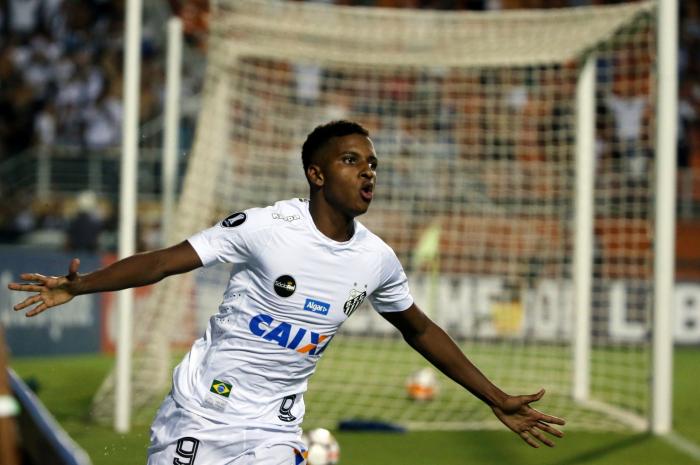 Mesmo com Gabigol expulso, Santos vence Nacional por 3 a 1 no Pacaembu