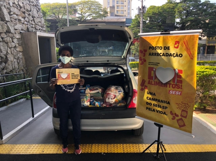 Escolas do Sesi de Mauá e região realizam Drive-Thru da campanha Doe Alimentos