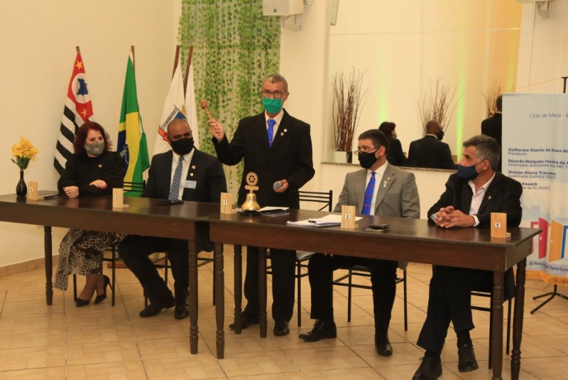 Evento de posse da nova diretoria do Rotary Barão de Mauá aconteceu no Buffet Fratelli
